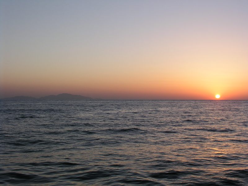 Sonnenaufgang über dem roten Meer1