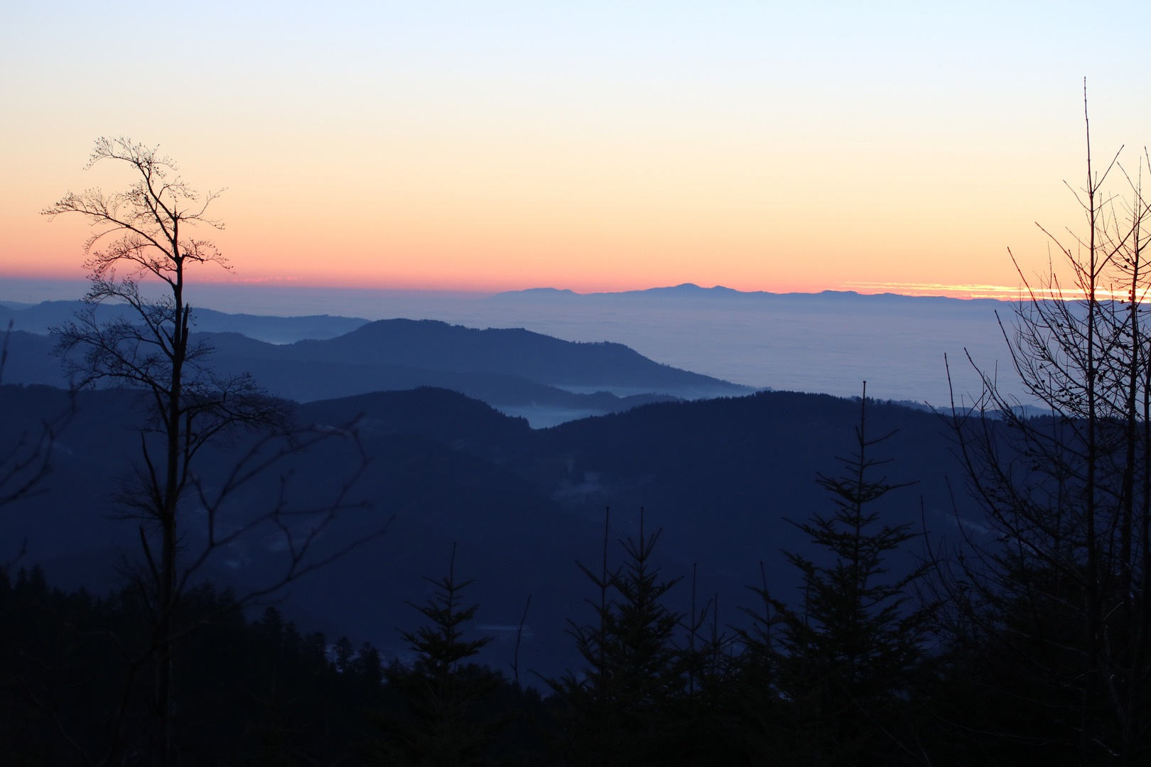 Sonnenaufgang über dem Schwarzwald