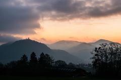 Sonnenaufgang über dem Siebengebirge