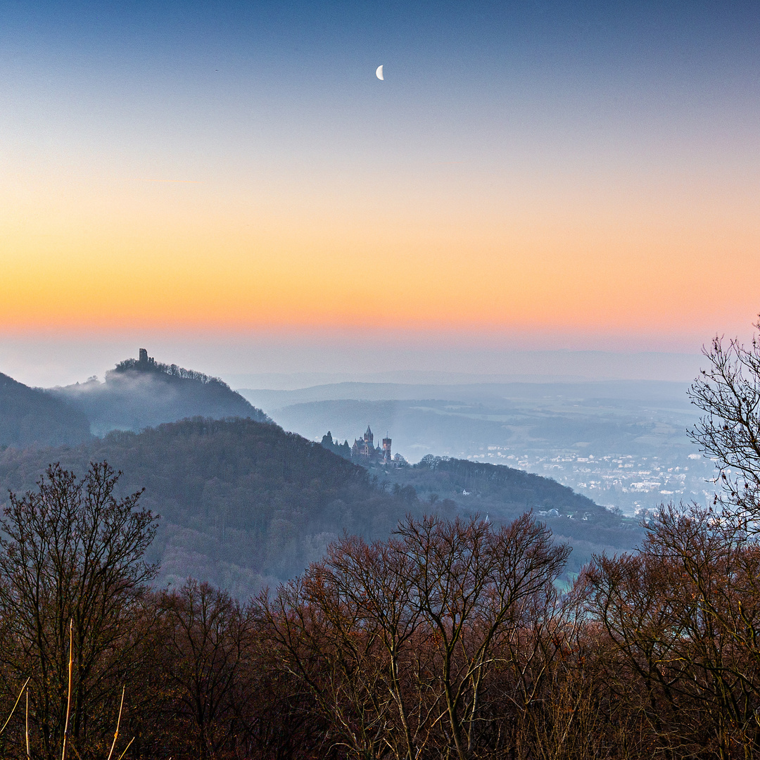 Sonnenaufgang über dem Siebengebirge