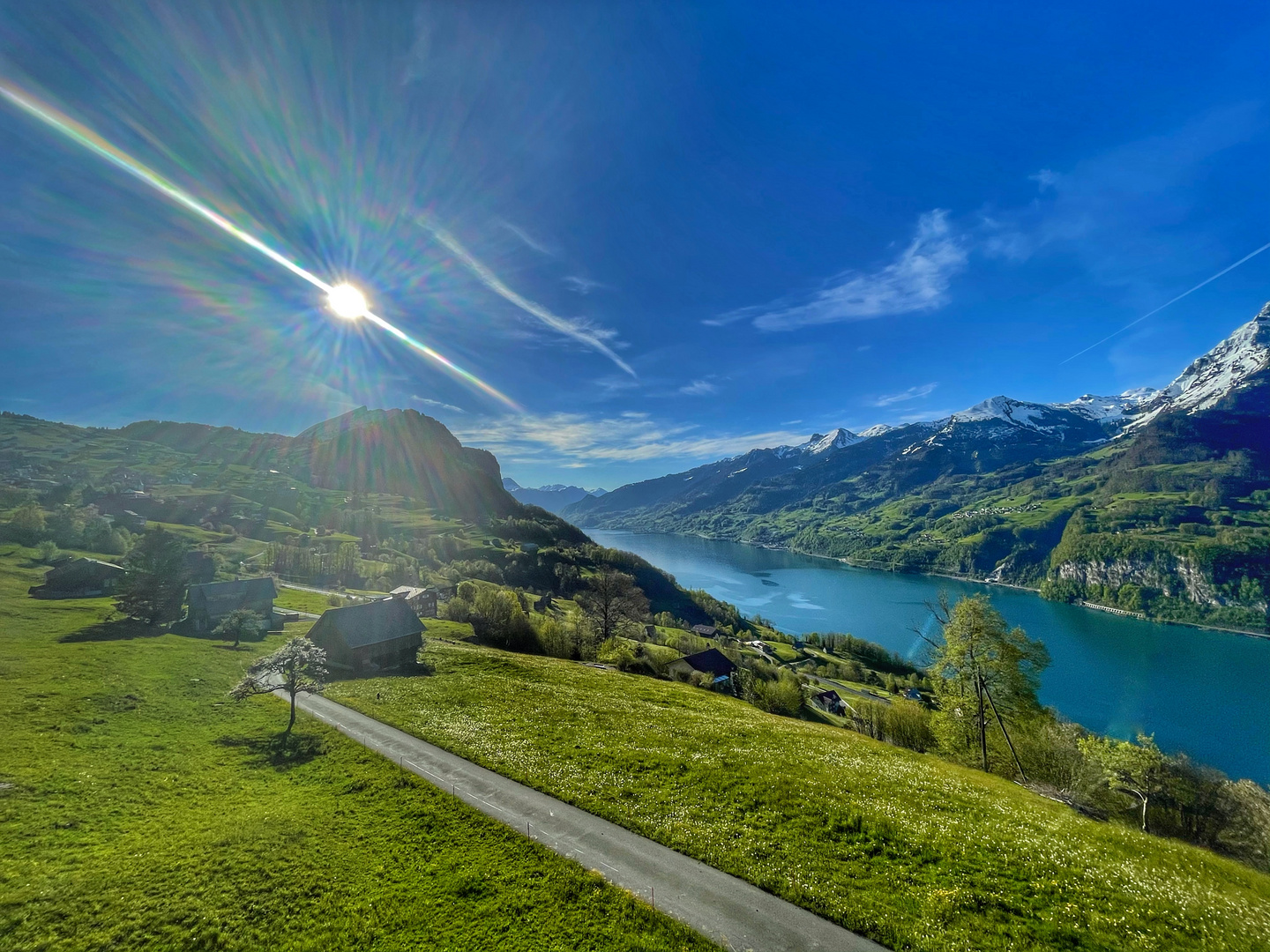 Sonnenaufgang über dem Walensee