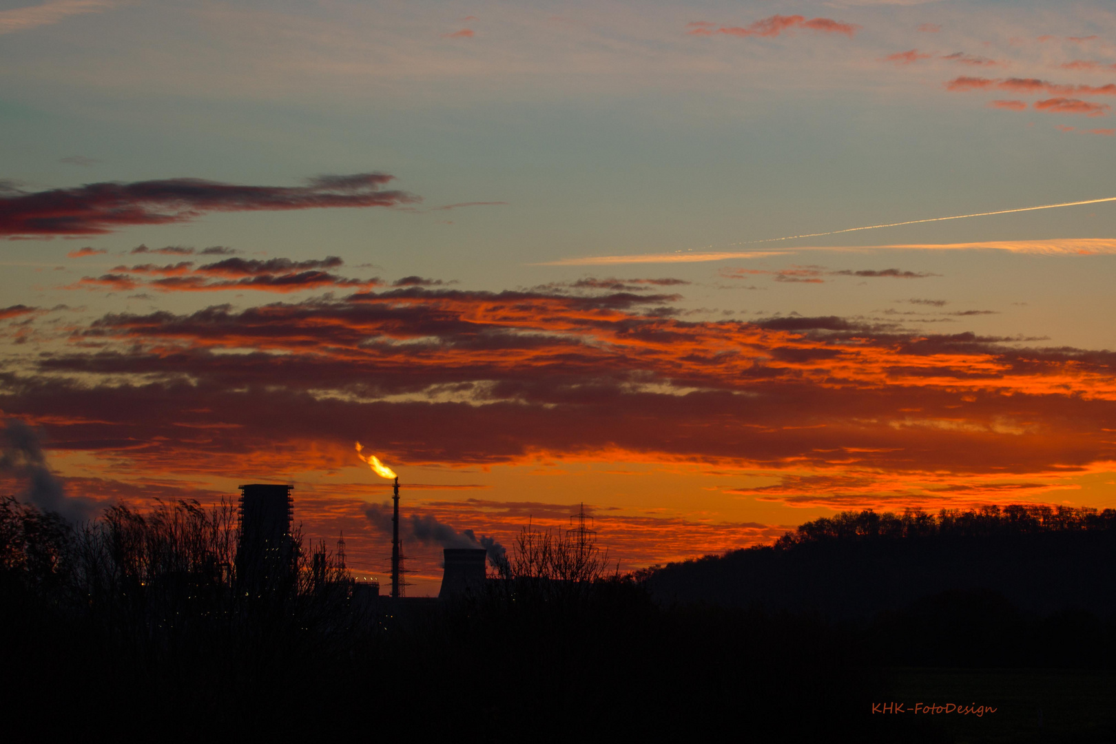 Sonnenaufgang über dem westlichen Ruhrgebiet