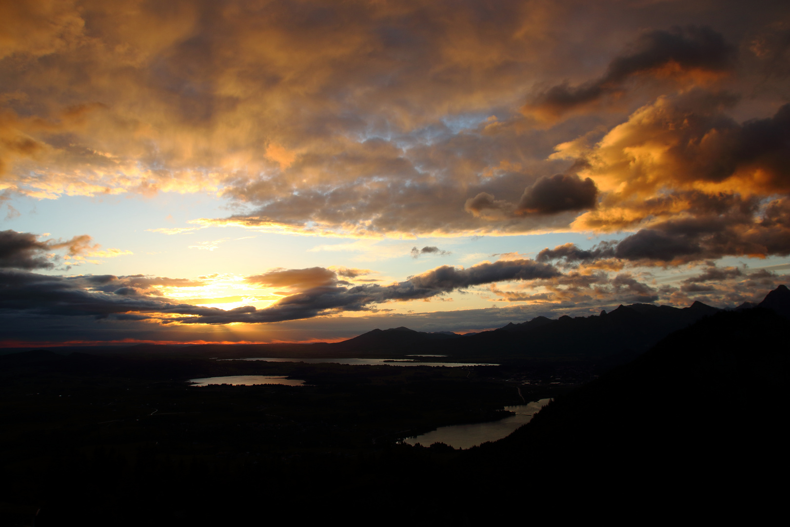 Sonnenaufgang über den Allgäuer Seen 