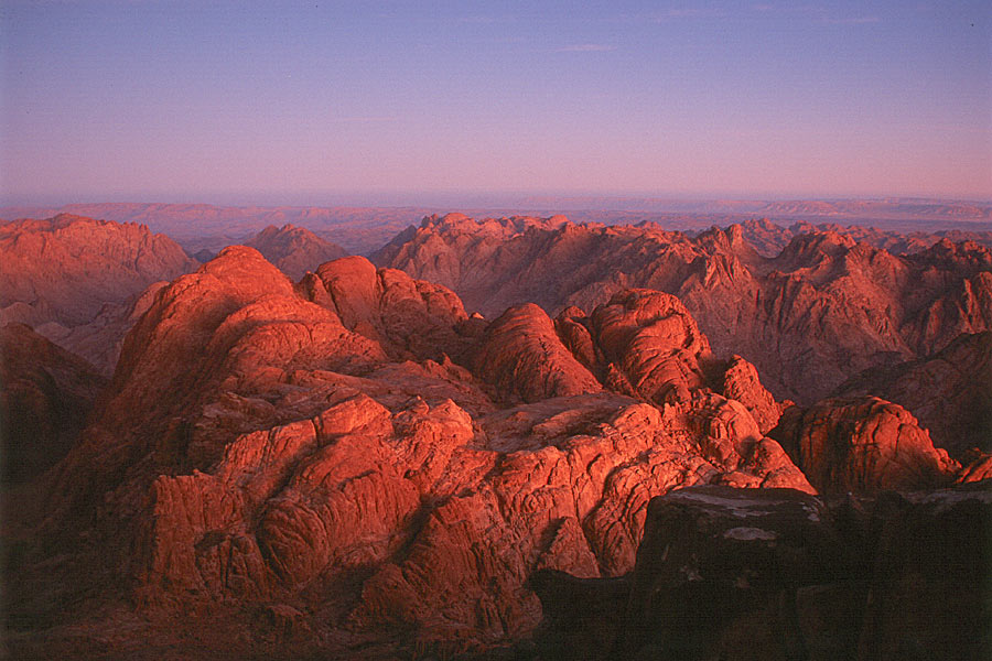 Sonnenaufgang über den Bergen von Sinai