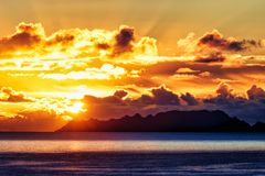 Sonnenaufgang über den Ilhas Desertas