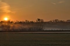 Sonnenaufgang über den Ruhrauen