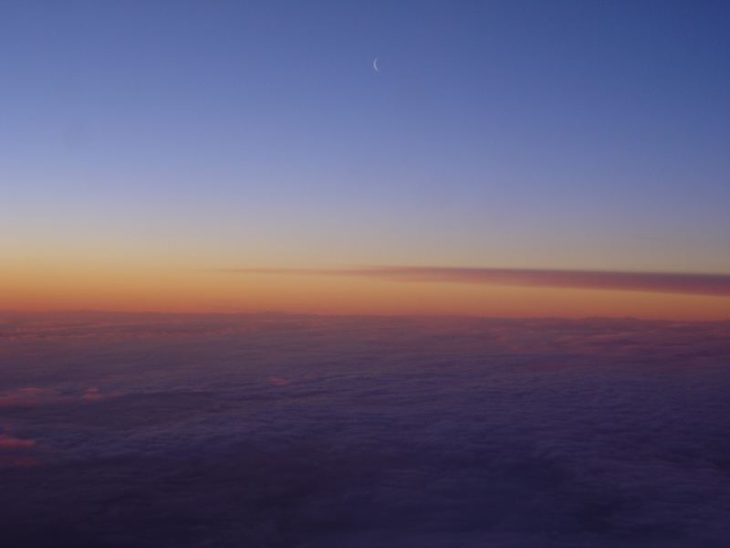 Sonnenaufgang über den Wolken