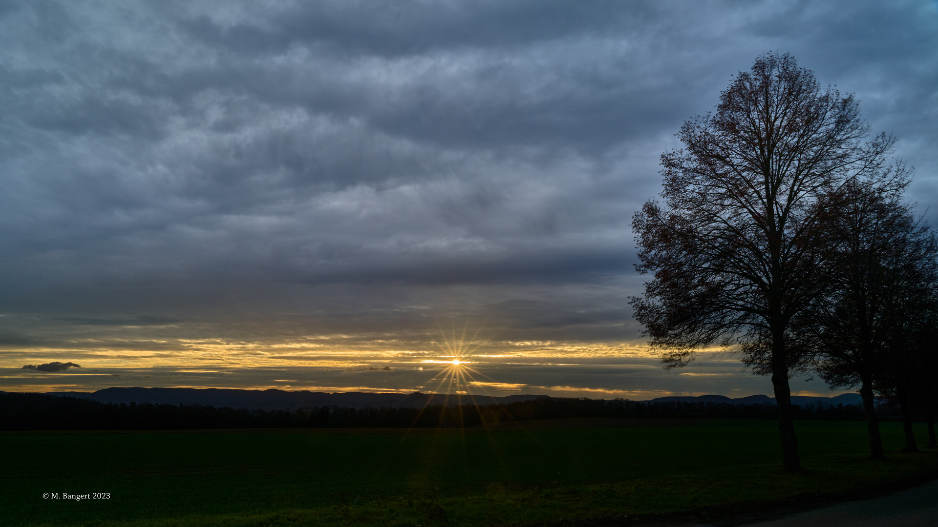 Sonnenaufgang über der Alb