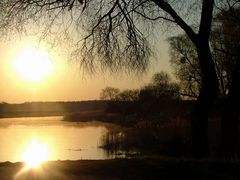 Sonnenaufgang über der alten Elbe