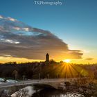 Sonnenaufgang über der Burg Giebichenstin in Halle/Saale