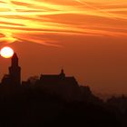 Sonnenaufgang über der Burg Kronberg