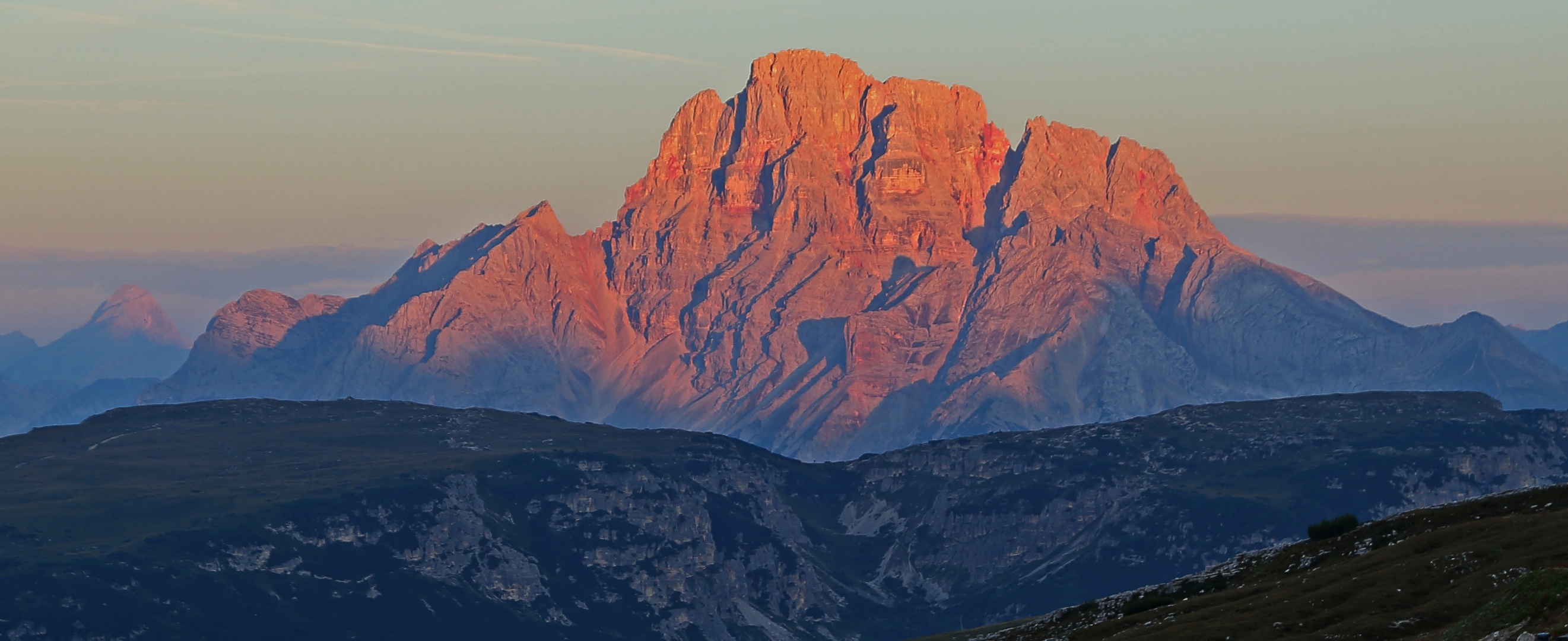 Sonnenaufgang über der Croda Rossa - Hohe Gaisl...