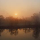 Sonnenaufgang über der Elbe