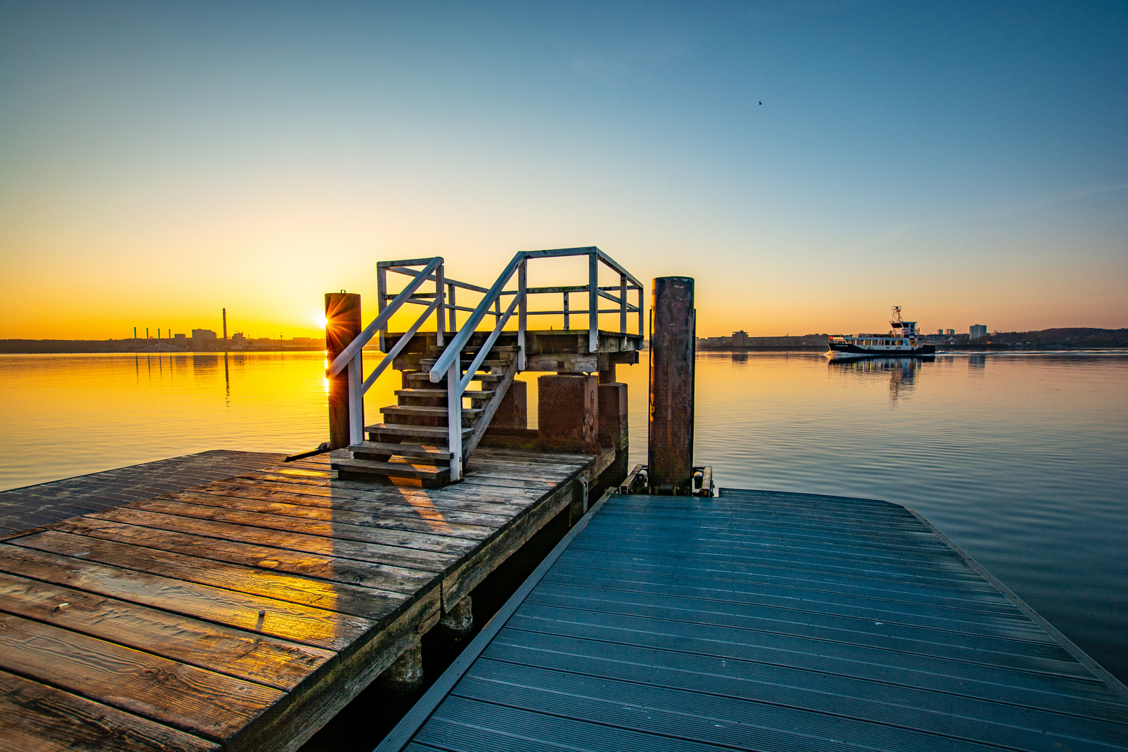 Sonnenaufgang über der Förde