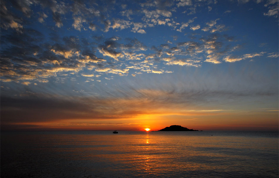 Sonnenaufgang über der Isola dell’Ogliastra