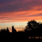 Sonnenaufgang über der Kirche