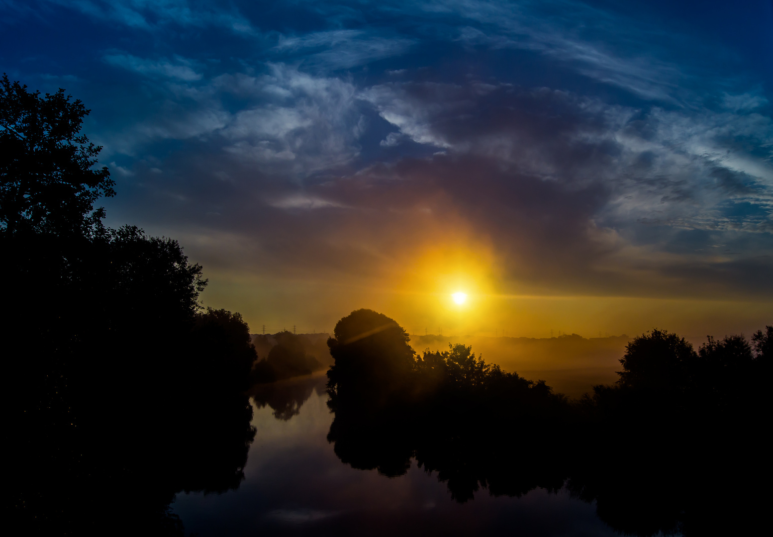 Sonnenaufgang über der Lahn