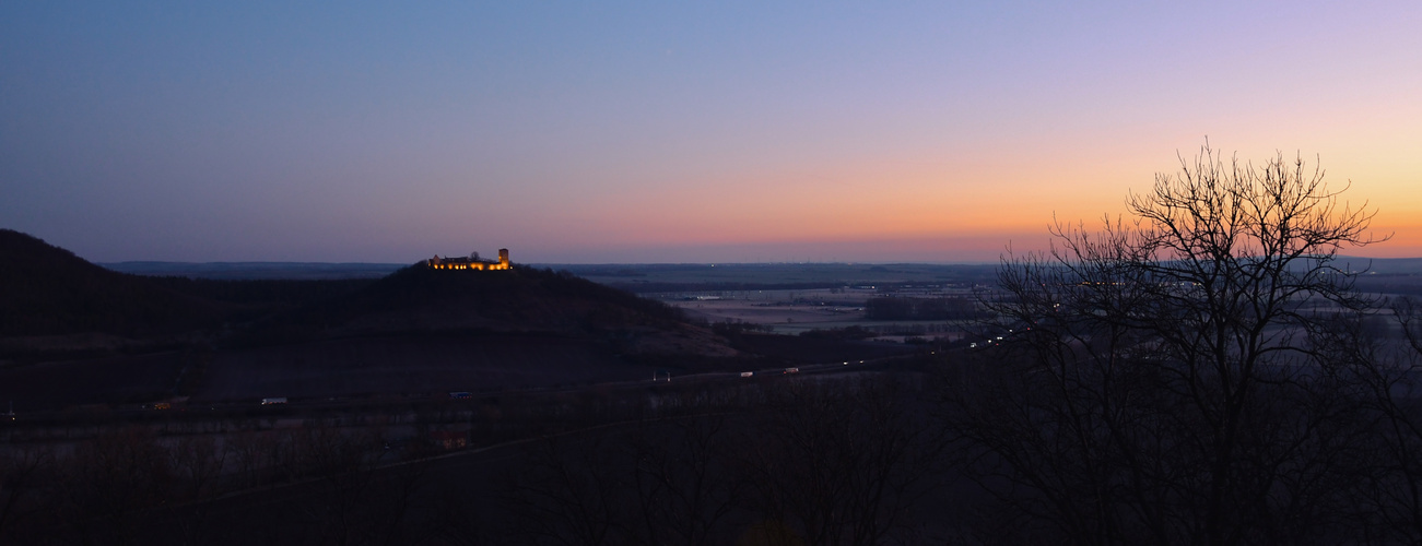 Sonnenaufgang über der Mühlburg