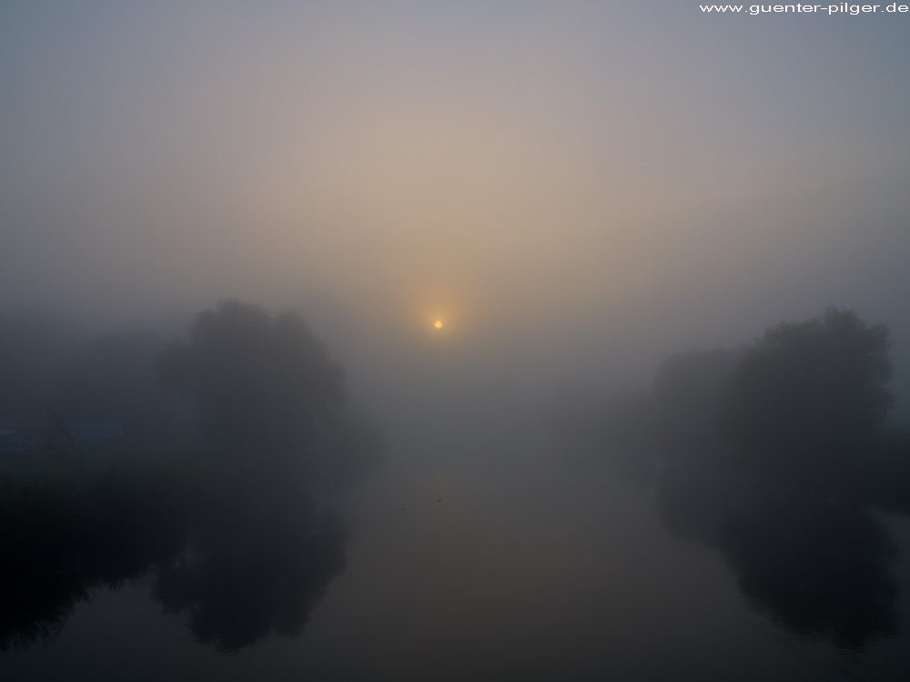 Sonnenaufgang über der Ruhr II