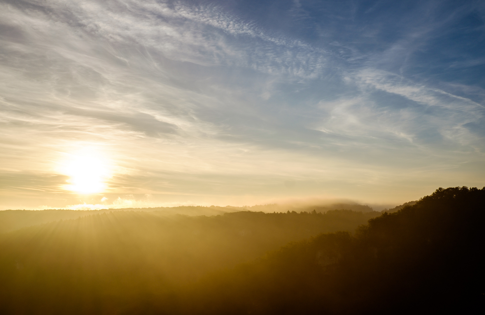 Sonnenaufgang über der schwäbischen Alb II