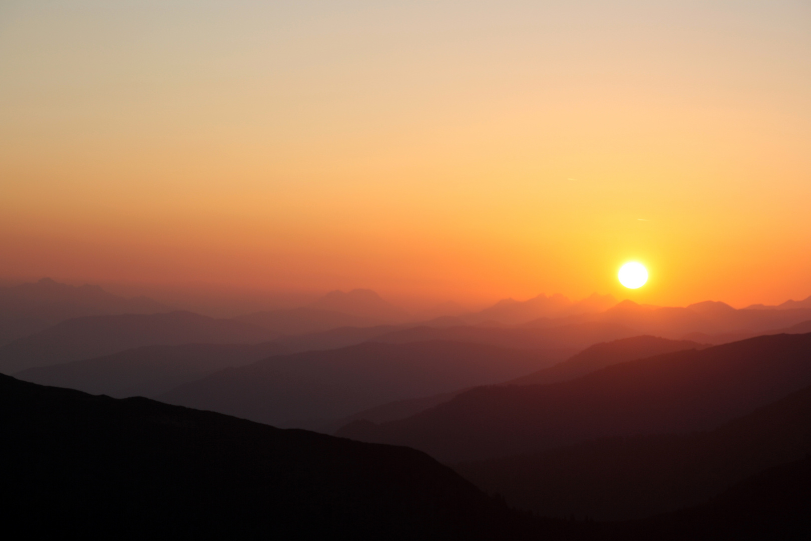 Sonnenaufgang über der Steiermark