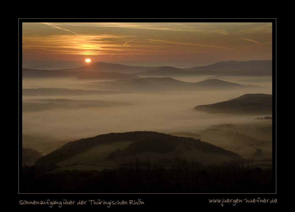 Sonnenaufgang über der Thüringischen Rhön