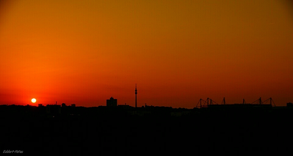 Sonnenaufgang über Dortmund, 