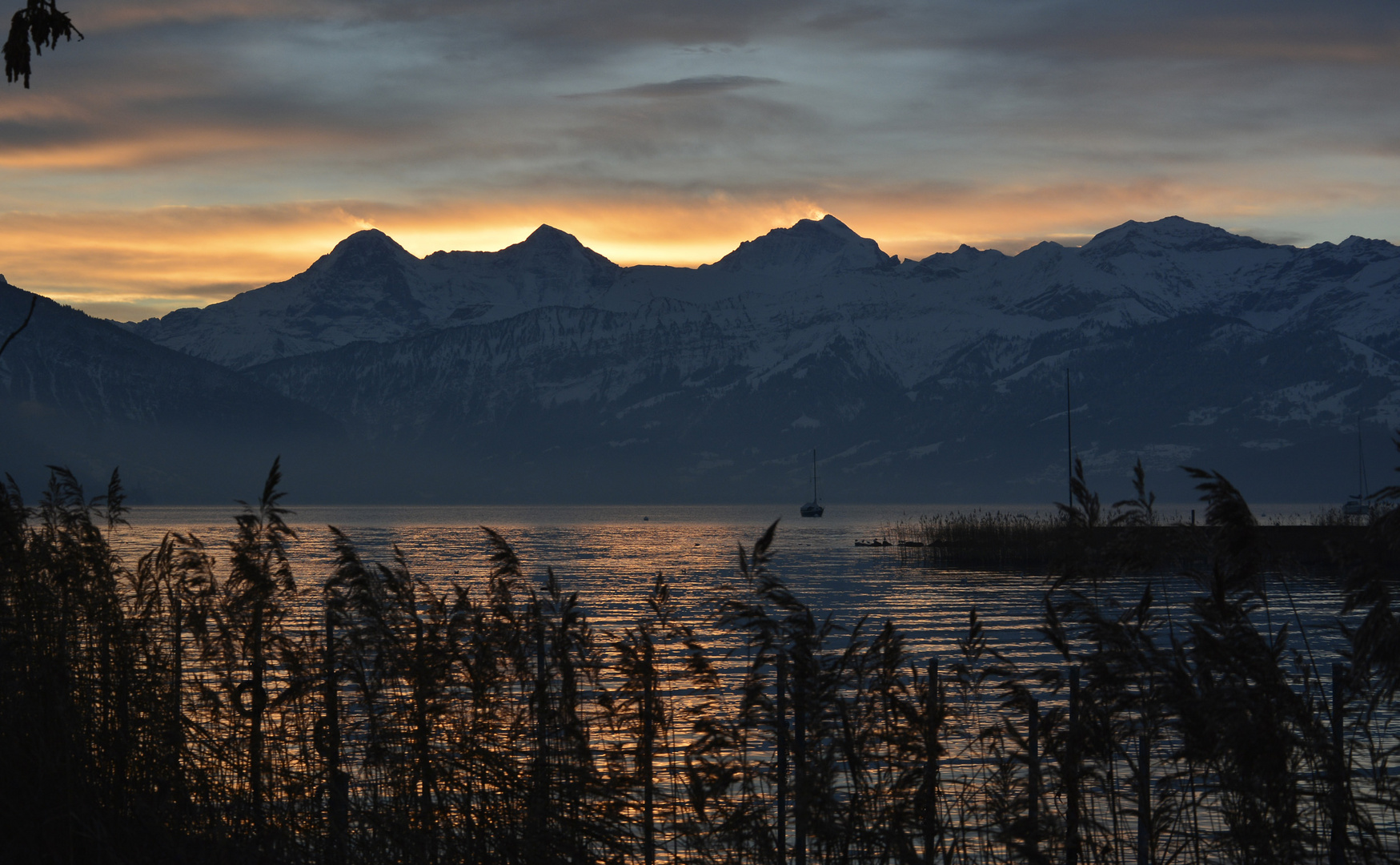 Sonnenaufgang über Eiger, Mönch, Jungfrau