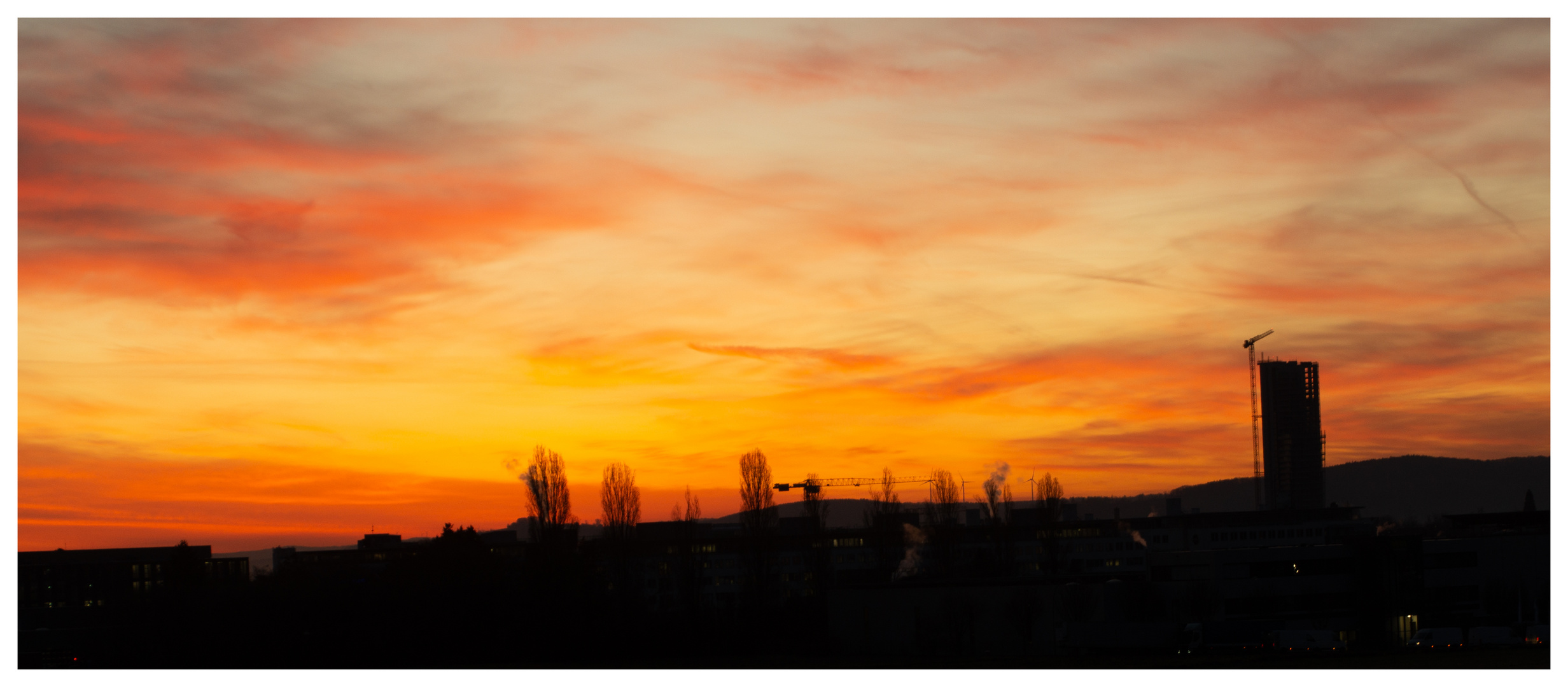 **Sonnenaufgang über Fellbach und dem SLT107**