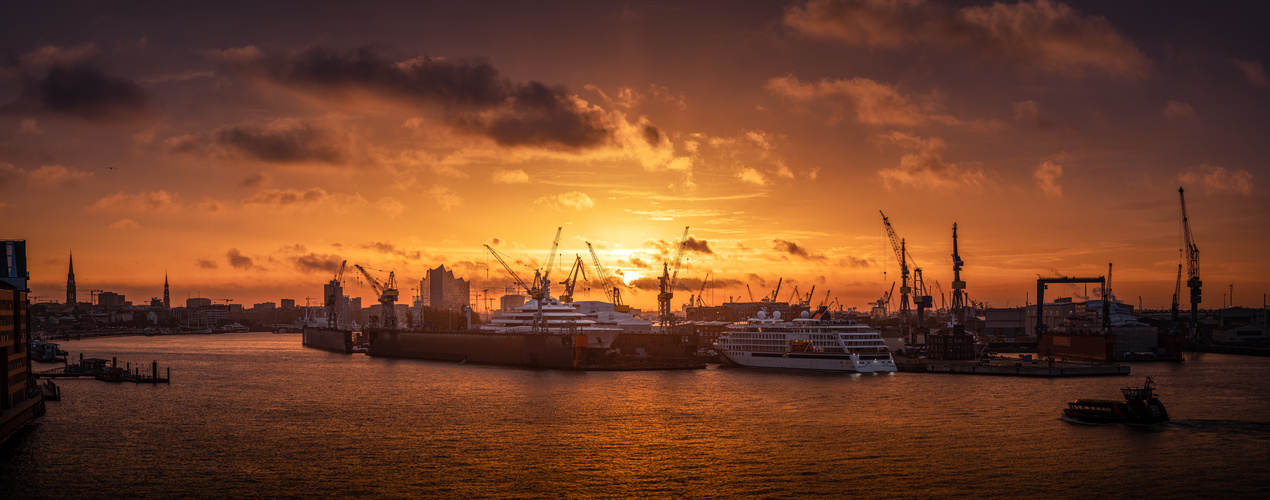 Sonnenaufgang über Hamburg (08.10.2020)