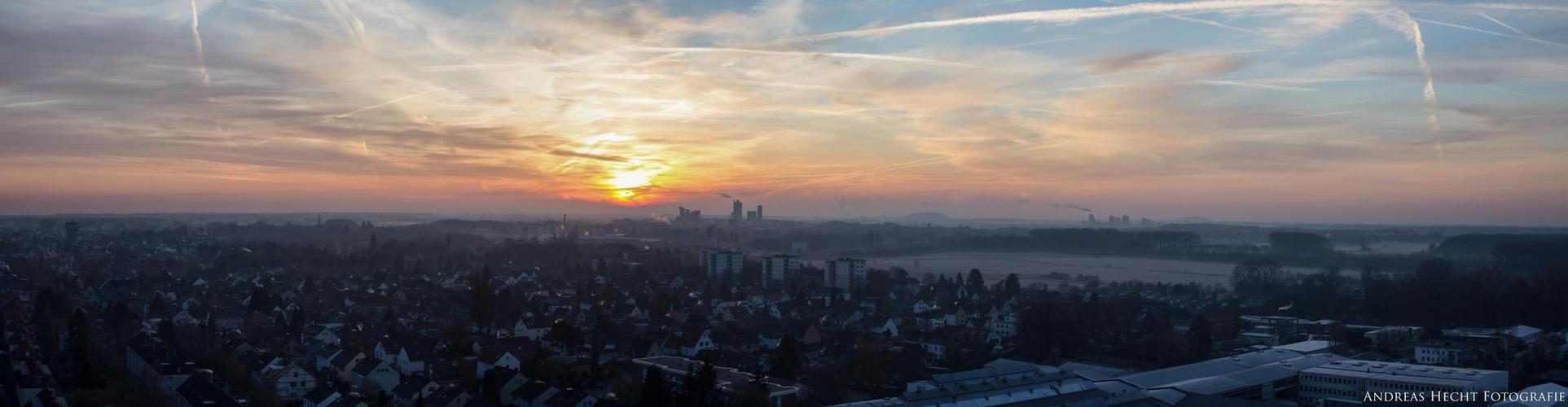 Sonnenaufgang über Hannover (Panorama)