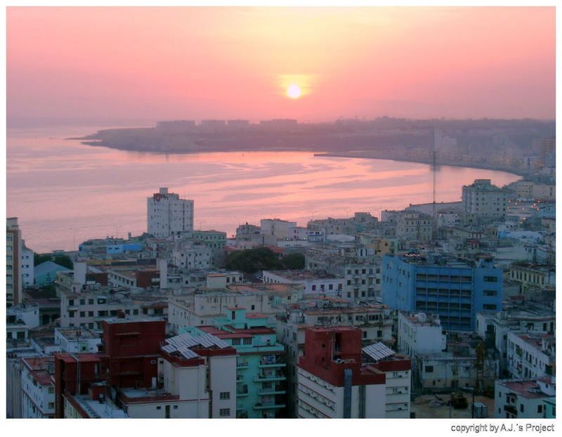 Sonnenaufgang über Havanna (Cuba)