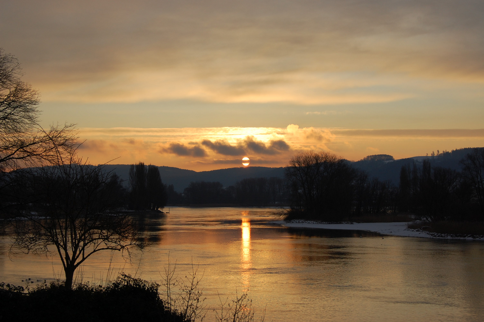 Sonnenaufgang über Inseli Werd