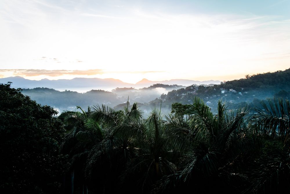 Sonnenaufgang über Kandy, Sri Lanka