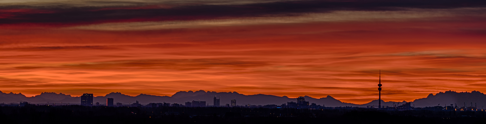 Sonnenaufgang über München #2