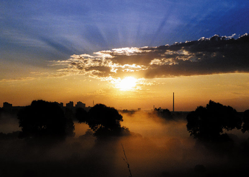 Sonnenaufgang über Neubrandenburg (Datzeberg)