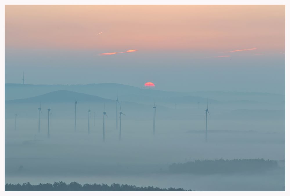 Sonnenaufgang über Nordhessen