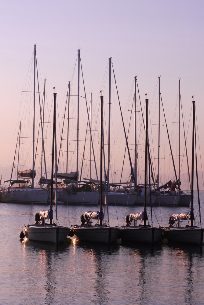 Sonnenaufgang über Petriti ( Fischerort auf Corfu)