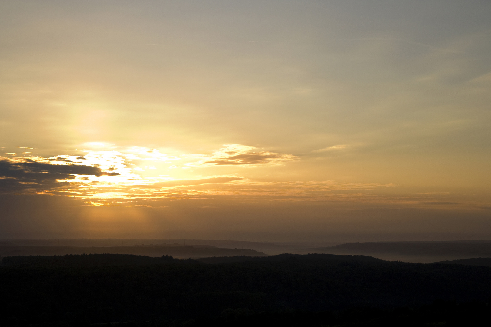 Sonnenaufgang über Rheinhessen/Pfalz