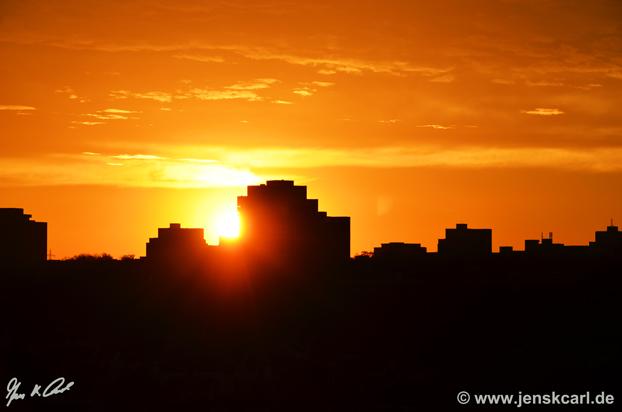 Sonnenaufgang über Stuttgart-Neugereut