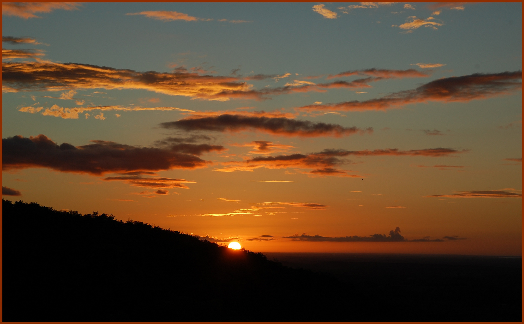 Sonnenaufgang über Trinidad