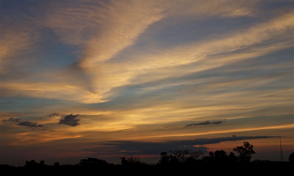 sonnenaufgang über yangon