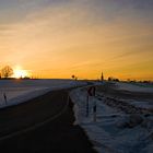 Sonnenaufgang über'm Friedhof 2