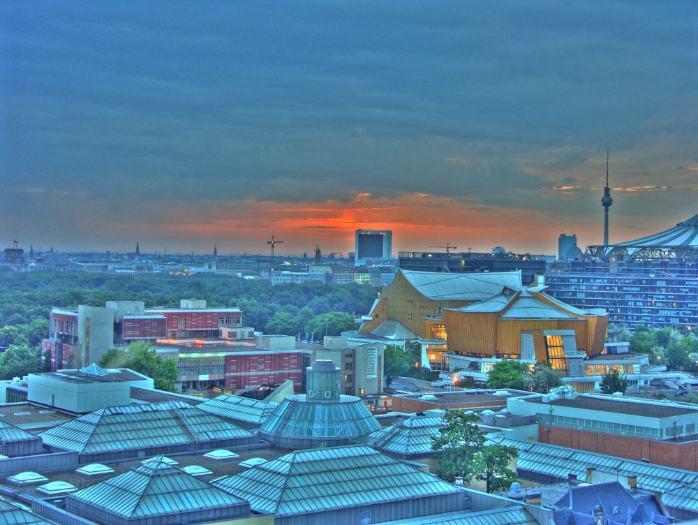 Sonnenaufgang um 04:30 Uhr über Berlin