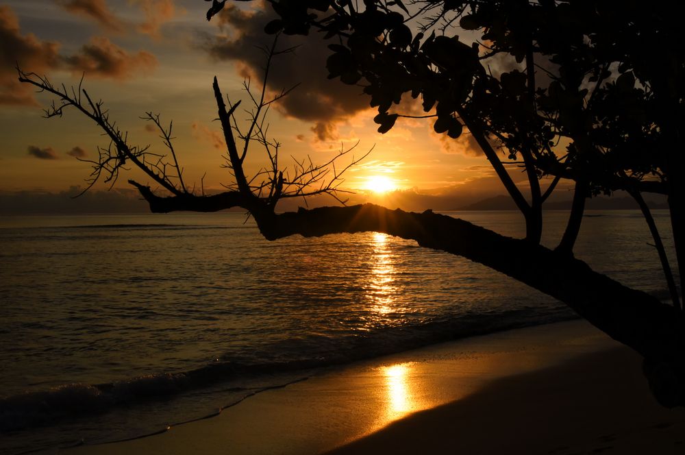 Sonnenaufgang um 5Uhr 30 auf den Seychellen