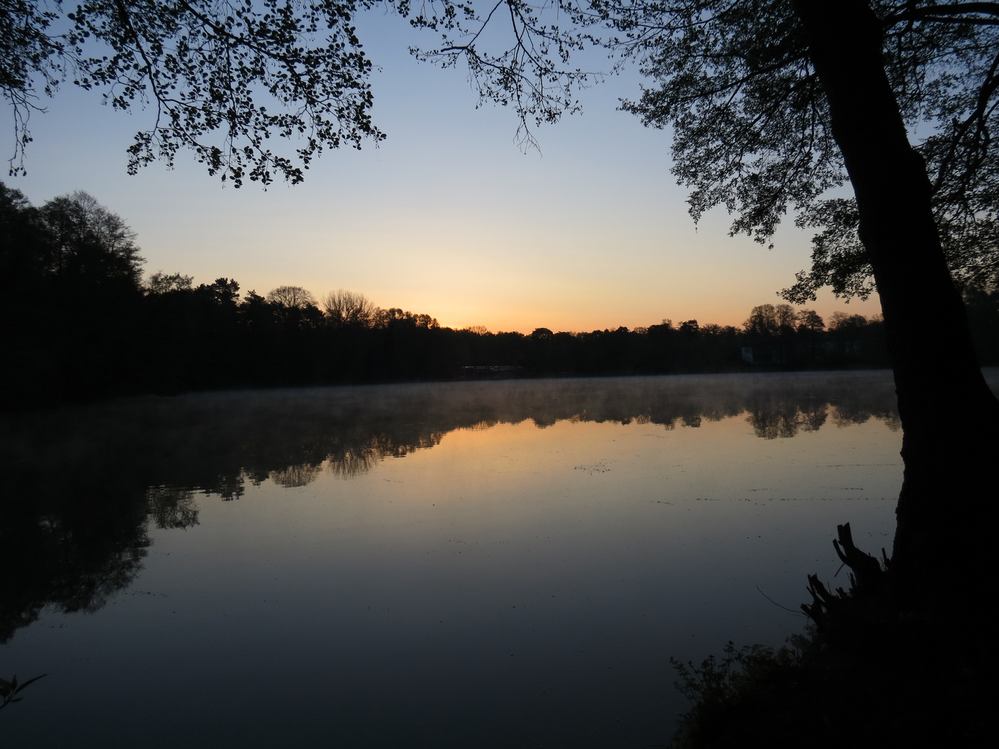 Sonnenaufgang und Morgendunst