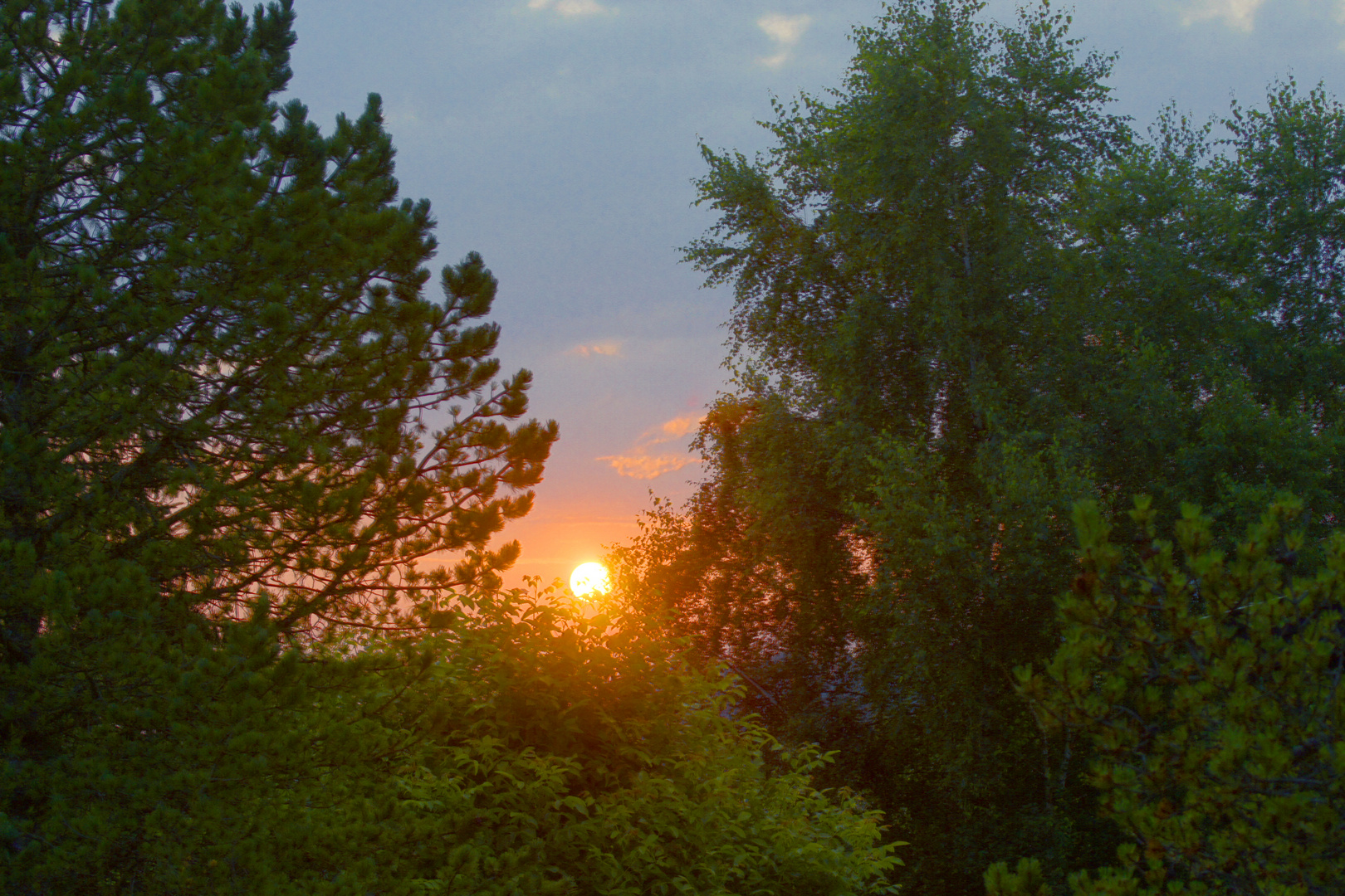 Sonnenaufgang vom Bürofenster 