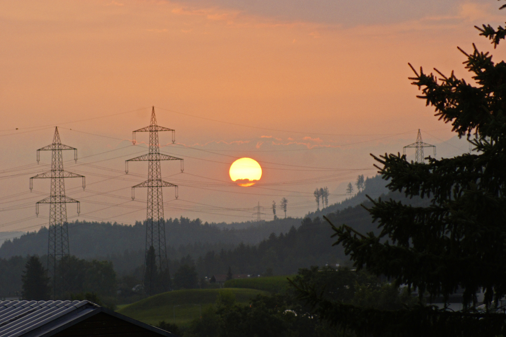 Sonnenaufgang vom Hausdach aus 