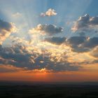 Sonnenaufgang vom Heißluftballon aus