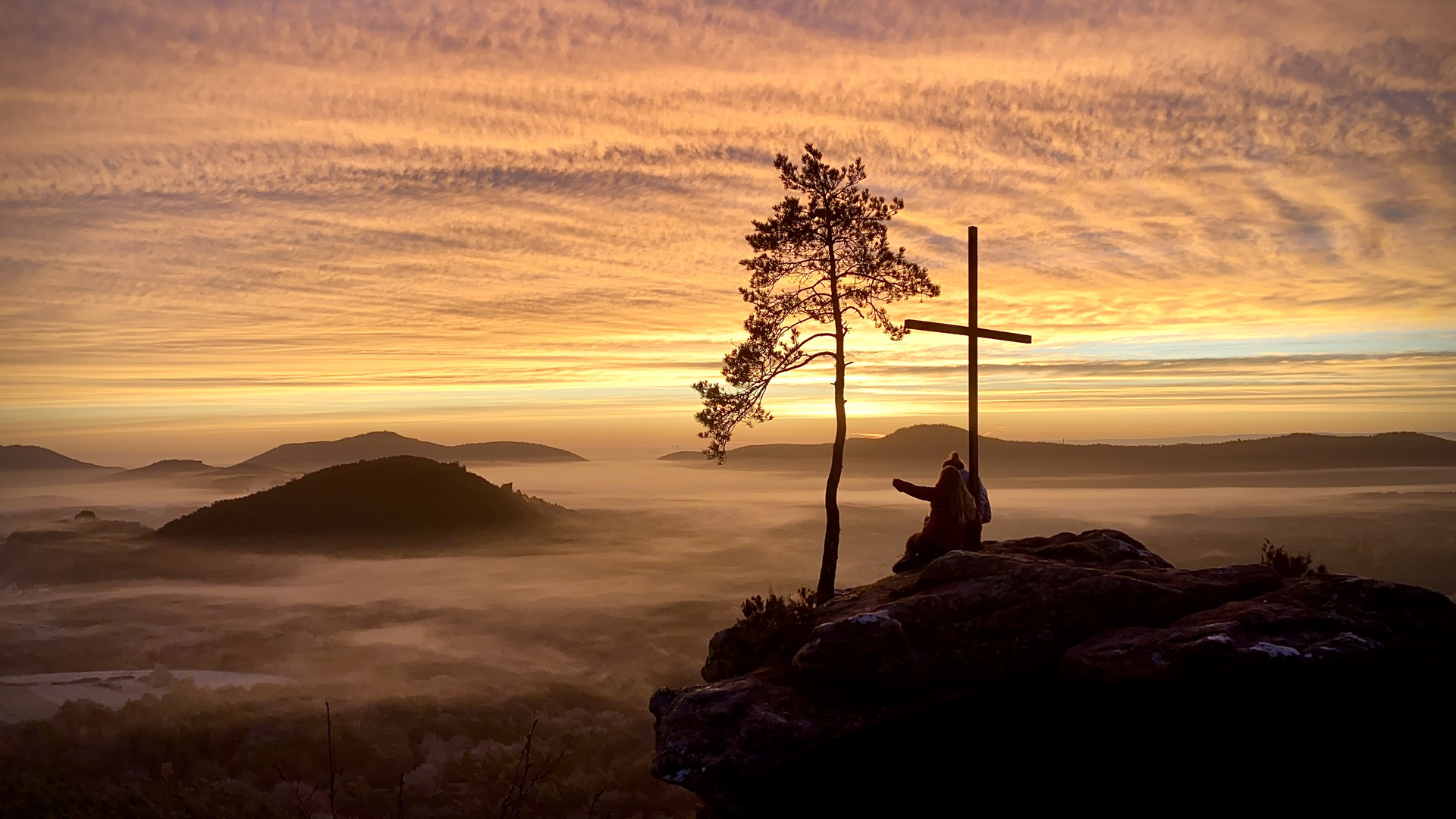 Sonnenaufgang vom Rötzenfels im Herbst